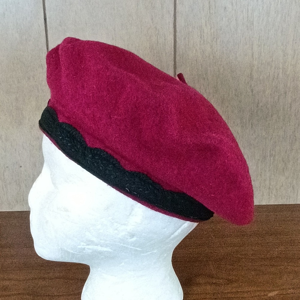Doncaster Womens One Size Wool Beret Burgundy Gray Hat French Chic Cozy Warm - Picture 3 of 8